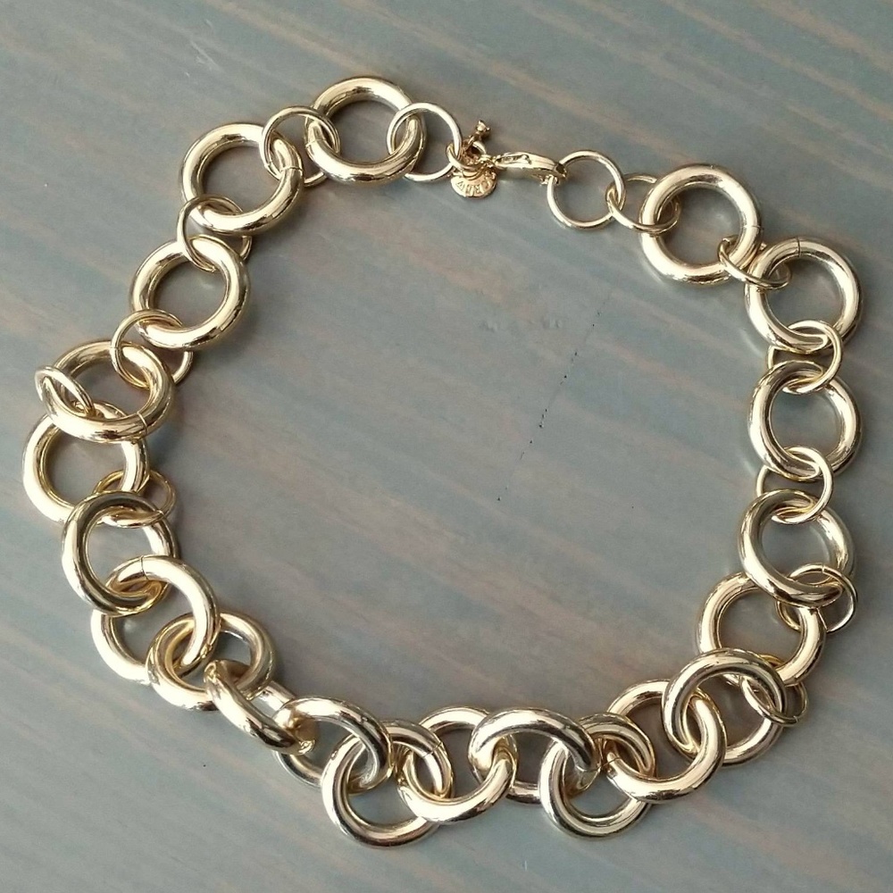 Gold Tone Interlocking Thick Circle Necklace - image 5